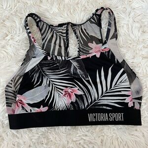 🤍 Victoria’s Secret Sports Bra The Player with Mesh and Keyhole Racerback